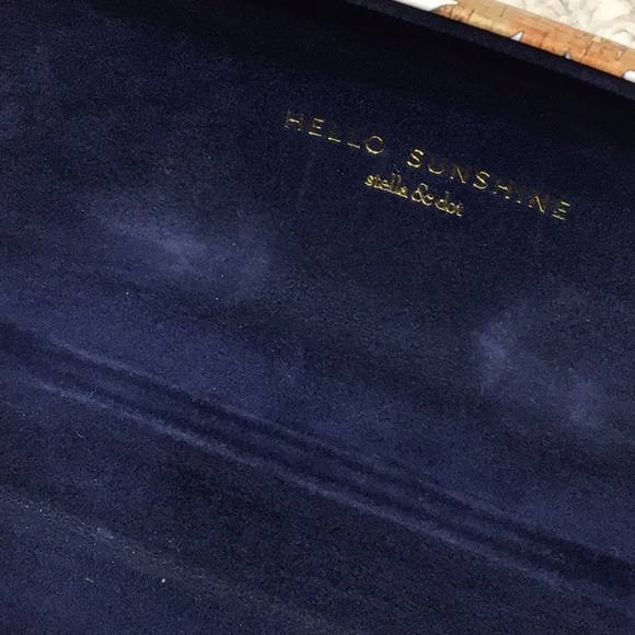 Stella & Dot case plus Juicy sunglasses - Picture 3 of 14